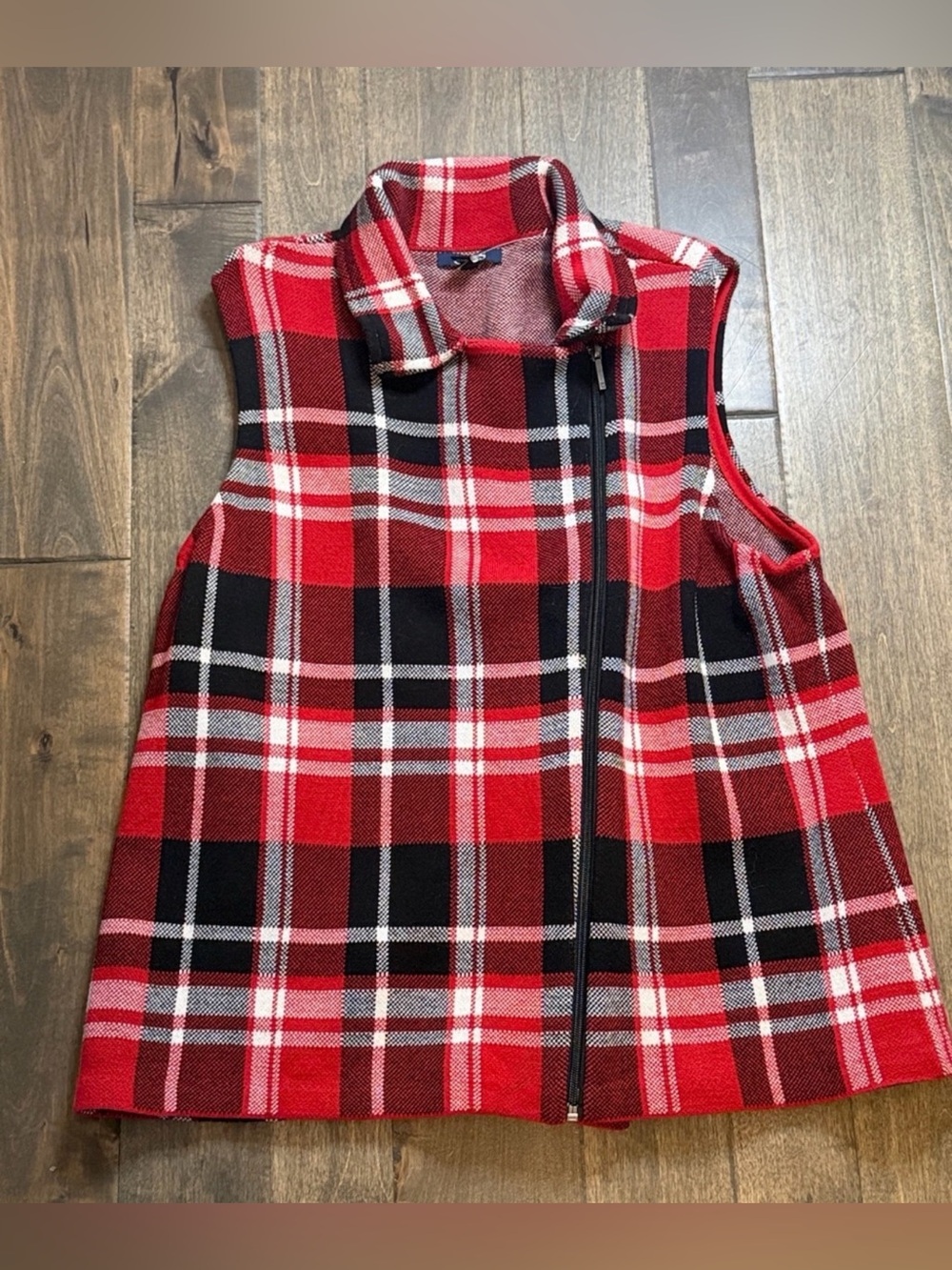 Chaps Red Black Plaid Asymmetrical Zip Sweater Vest XXL Like New - Picture 3 of 3